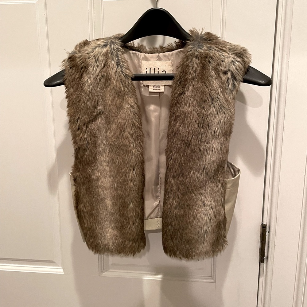 Beautiful Illia Fur and Leather Vest